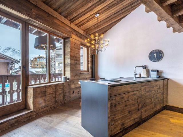 Appartement raffiné avec cheminée, balnéo et Wi-Fi à Val-d’Isère FR-1-694-44 - Val d’Isère Centre