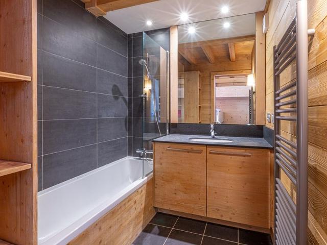 Appartement lumineux et spacieux à Val-d'Isère avec cheminée et prestations de luxe FR-1-694-82 - Val d’Isère Centre