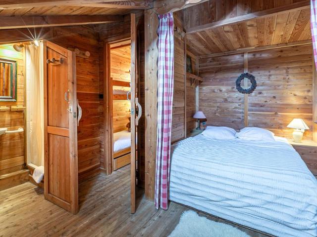 Studio mignon avec mezzanine, parking, et accès direct aux pistes au cœur de Val-d'Isère FR-1-694-26 - Val d’Isère Centre