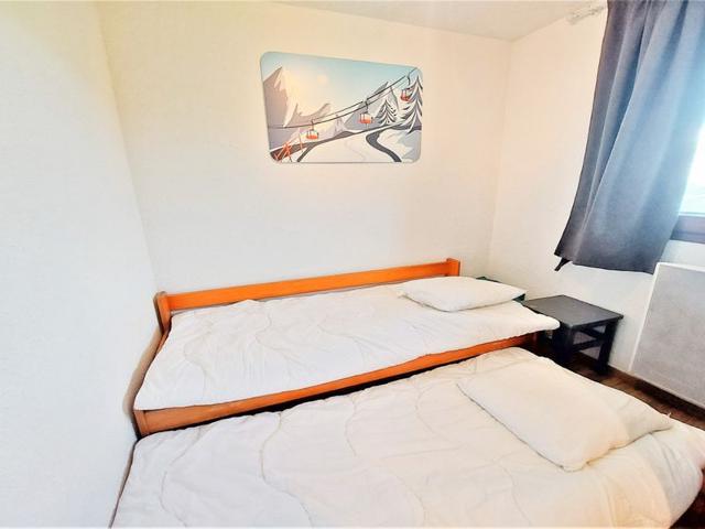 Studio skis aux pieds avec balcon et parking à Samoëns 1600 FR-1-624-51 - Samoëns