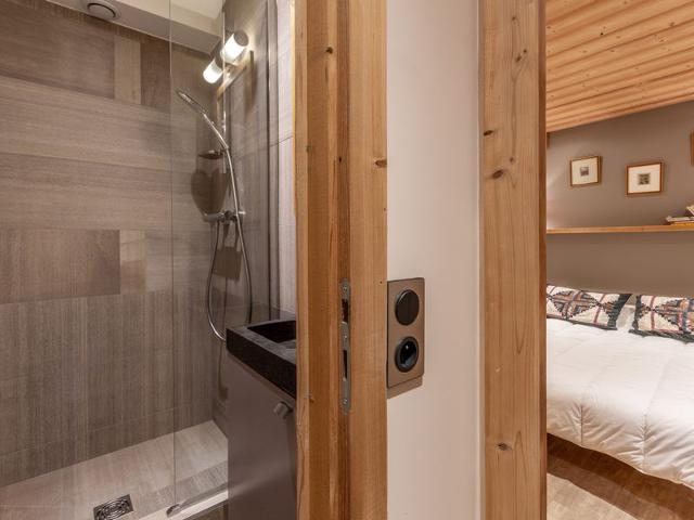 Appartement spacieux avec wifi, parking, balcon Sud à 10 min des commodités FR-1-694-33 - Val d’Isère Centre