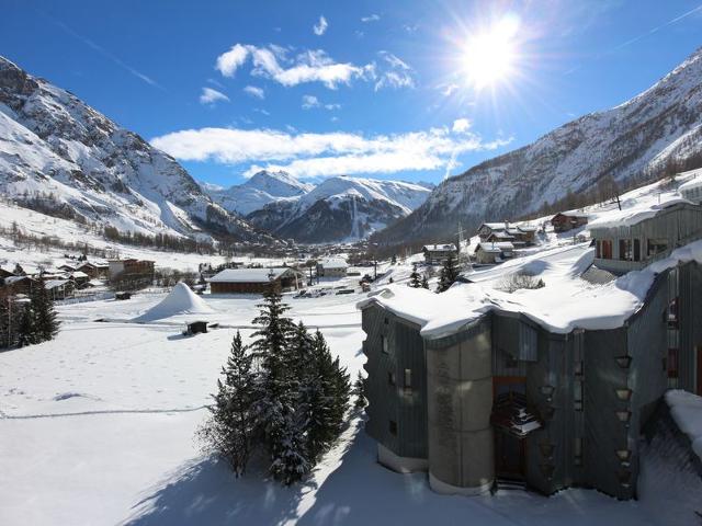 Appartement alpin cosy, 2 chambres, 2 salles de bain, balcon sud et skis aux pieds à La Daille FR-1-694-256 - Val d’Isère La Daille