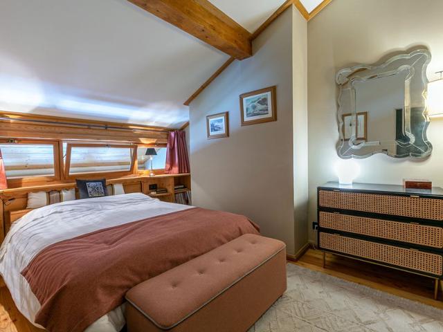 Appartement élégant avec cheminée et balcon, aux pieds des pistes et au cœur de Val-d'Isère FR-1-694 - Val d’Isère Centre