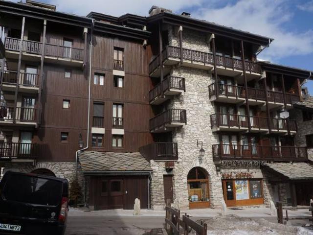 Appartement élégant avec cheminée et balcon, aux pieds des pistes et au cœur de Val-d'Isère FR-1-694 - Val d’Isère Centre