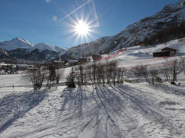 Appartement aux pieds des pistes, exposé Sud, 6 pers, animaux acceptés FR-1-694-227 - Val d’Isère La Daille