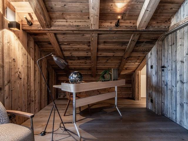 Chalet haut de gamme avec sauna, salle de jeux et 6 chambres à proximité des pistes et commerces FR-1-613-117 - Méribel Centre 1600 