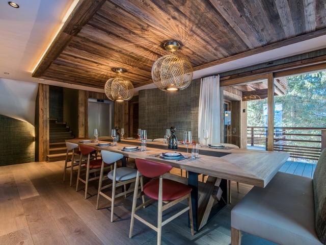 Chalet haut de gamme avec sauna, salle de jeux et 6 chambres à proximité des pistes et commerces FR-1-613-117 - Méribel Centre 1600 