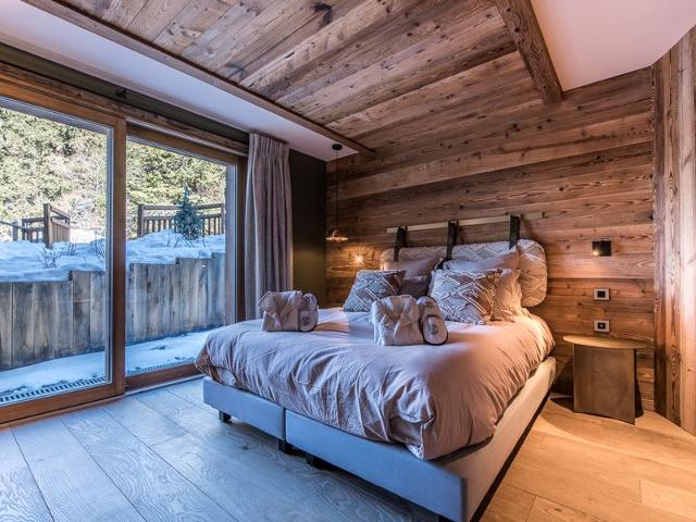 Chalet haut de gamme avec sauna, salle de jeux et 6 chambres à proximité des pistes et commerces FR-1-613-117 - Méribel Centre 1600 