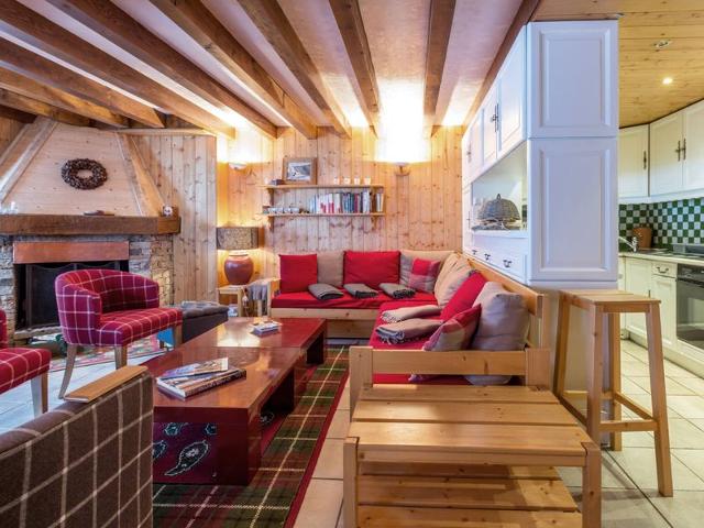 Chalet rustique chaleureux avec cheminée à Val-d'Isère FR-1-694-219 - Val d’Isère Le Châtelard