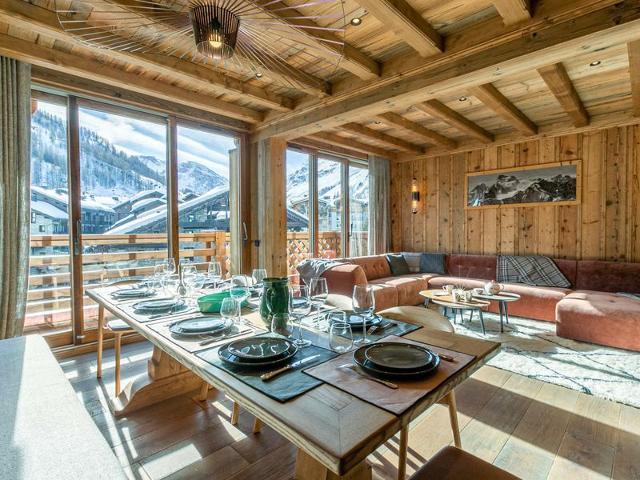 Luxueux appartement 5 pièces avec balcons et vues, proche pistes FR-1-694-354 - Val d’Isère Centre