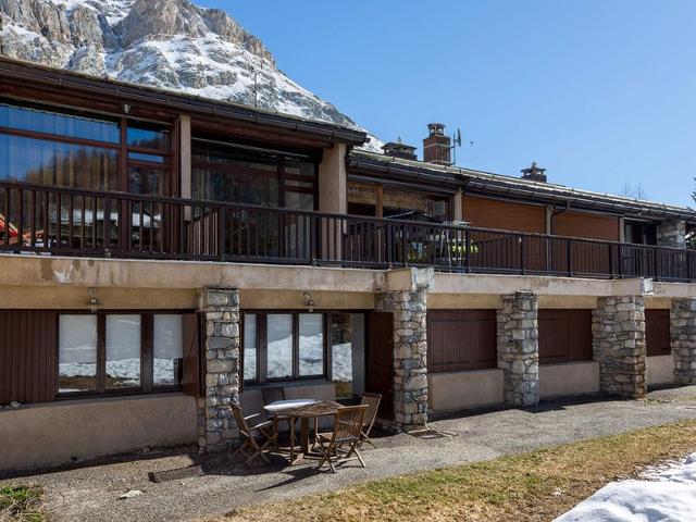 Duplex rustique avec grande terrasse au Sud, proche vieux Val-d'Isère FR-1-694-310 - Val d’Isère Centre