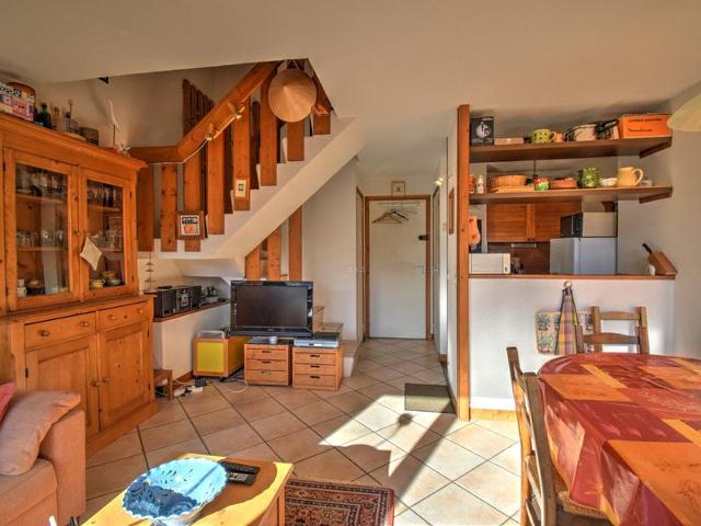 Charmant 3 Pièces à Morzine avec Balcon - Idéal pour 4 Personnes, Proche Pistes et Commodités FR-1-5 - Morzine