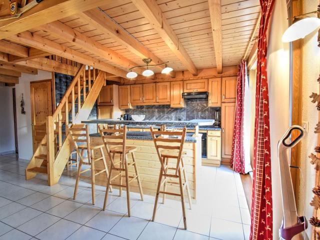 Appart duplex familial avec mezzanine, 200m du centre et remontées, équipé pour 8, parking, WiFi FR- - Morzine