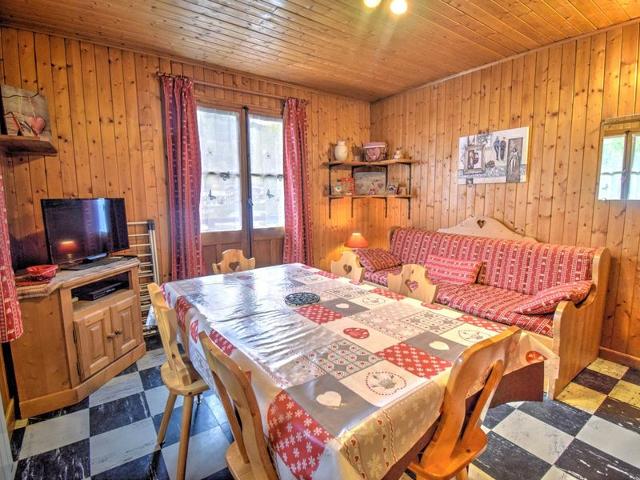 Chalet Individuel avec Jardin à 600m du Centre de Morzine – 2 Chambres, Wifi, Parking FR-1-524-93 - Morzine