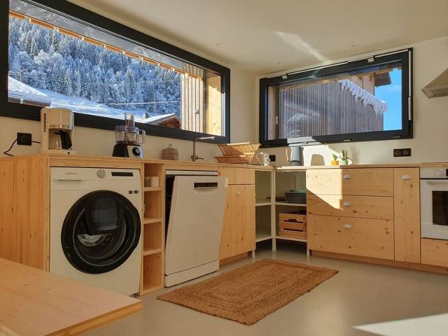 Chalet Neuf à Morzine : 4 pers, 75m², Terrasse, Proche Centre, Wifi, Parking FR-1-524-113 - Morzine