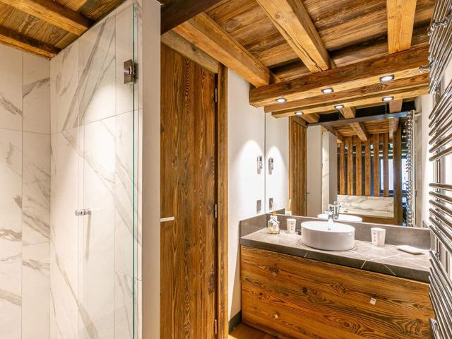 Luxueux Duplex 6P avec Jacuzzi, Hammam, Cheminée, Garage, Proche Pistes et Commerces FR-1-694-357 - Val d’Isère Centre