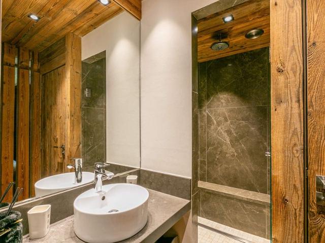 Luxueux Duplex 6P avec Jacuzzi, Hammam, Cheminée, Garage, Proche Pistes et Commerces FR-1-694-357 - Val d’Isère Centre