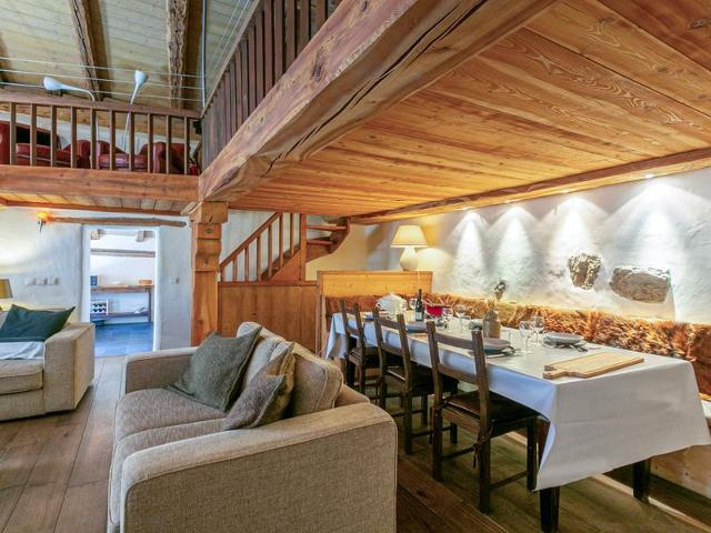 Chalet 17°C restauré, 4 ch, au cœur du vieux Val-d'Isère, grande cheminée, proche pistes, parking, WiFi FR-1-694-358 - Val d’Isère Centre