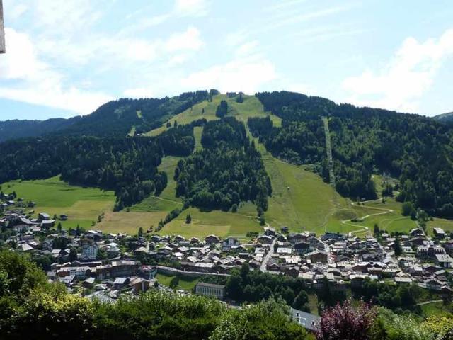 Charmant 2 pièces avec piscine et parking, proche des pistes à Morzine FR-1-524-75 - Morzine