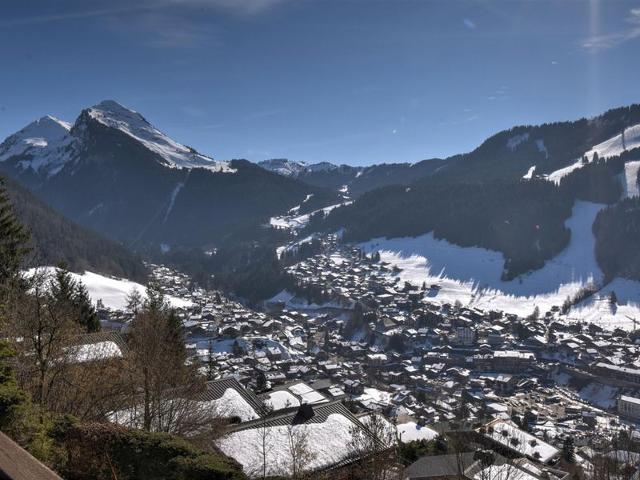 Charmant 2 pièces avec piscine et parking, proche des pistes à Morzine FR-1-524-75 - Morzine