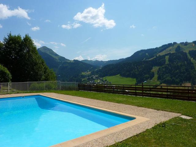 Charmant 2 pièces avec piscine et parking, proche des pistes à Morzine FR-1-524-75 - Morzine