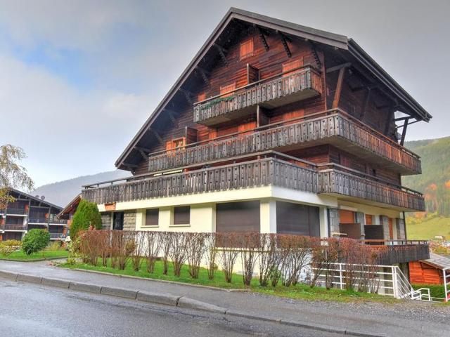 Studio rénové près du centre de Morzine, idéal pour 4 personnes avec terrasse et parking FR-1-524-83 - Morzine