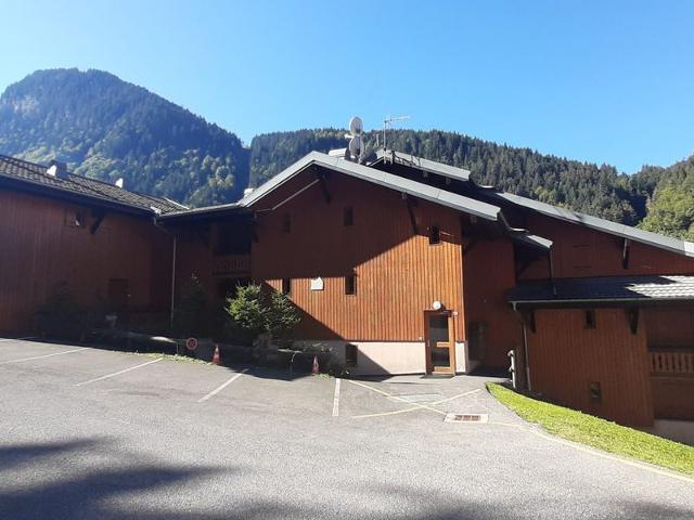 Charmant studio rénové avec mezzanine, balcon et parking au pied du téléphérique de Nyon FR-1-524-86 - Morzine