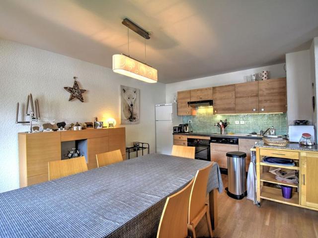 Appartement spacieux avec balcon, 4 chambres en suite, à 200m du centre de Morzine et des remontées - Morzine