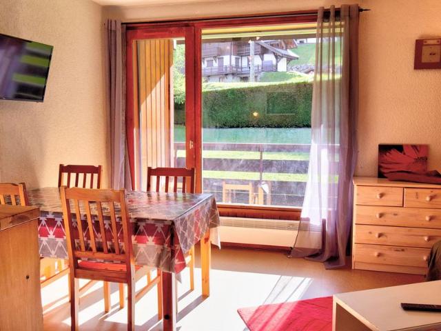 Appartement cosy 2 pièces, proche centre Morzine, balcon, parking, animaux admis FR-1-524-24 - Morzine