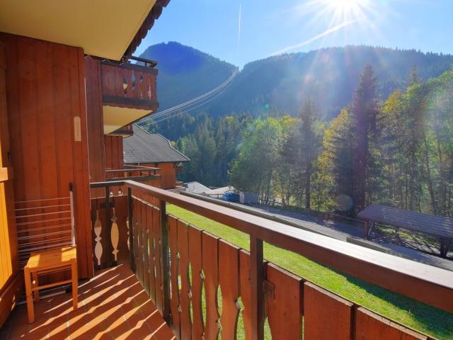 Appartement rénové au pied des pistes avec balcon et parking à Morzine FR-1-524-105 - Morzine