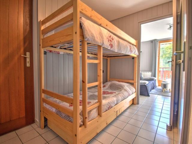 Appartement rénové au pied des pistes avec balcon et parking à Morzine FR-1-524-105 - Morzine