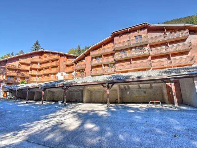 Appartement rénové au pied des pistes avec balcon et parking à Morzine FR-1-524-105 - Morzine