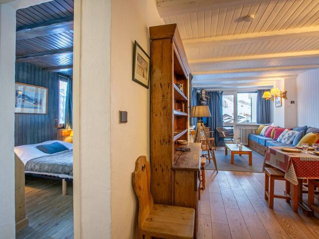 Appartement 4 pièces avec balcon, WiFi et parking couvert FR-1-694-38 - Val d’Isère Centre