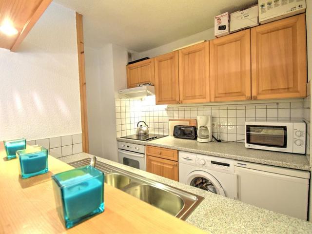 Appartement 2 pièces à Morzine, centre-ville, proche pistes, balcon sud, parking couvert, 6 couchages FR-1-524-41 - Morzine