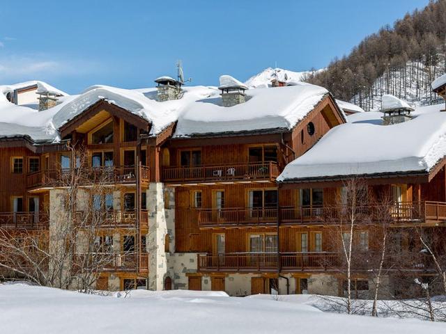 Appartement standing 3 pièces avec terrasse, cheminée, parking et WiFi à Val-d'Isère FR-1-694-199 - Val d’Isère Centre