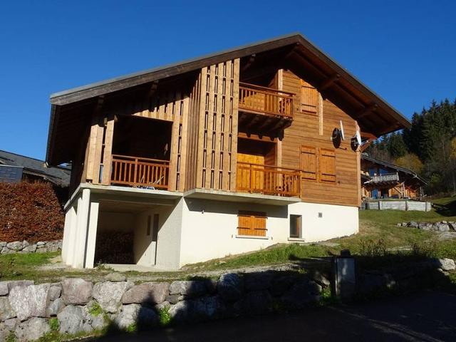 Chalet familial aux Gets, 8 pers, 150m des pistes, 4 chambres, 4 SDB, terrasse sud, proche lac FR-1- - Les Gets