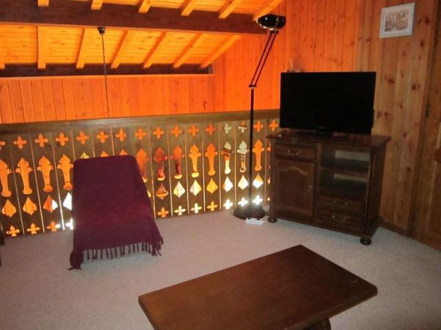 Chalet individuel aux Gets - 8 pers, navette hiver, garage, grand balcon sud FR-1-802-83 - Les Gets