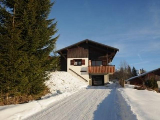 Chalet individuel aux Gets - 8 pers, navette hiver, garage, grand balcon sud FR-1-802-83 - Les Gets