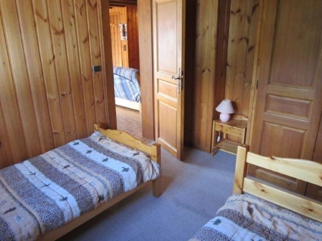 Chalet individuel aux Gets - 8 pers, navette hiver, garage, grand balcon sud FR-1-802-83 - Les Gets