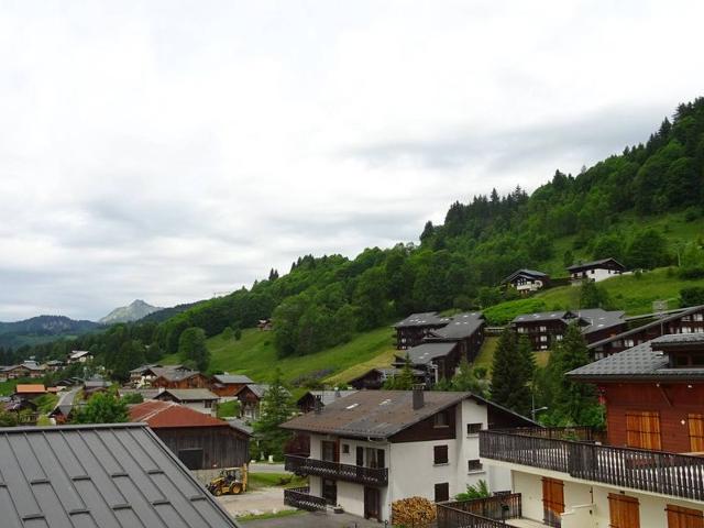 Appartement Lumineux aux Gets - 3 Pièces, 6 Pers, Balcon, Parking, WiFi, Près des Commerces et Piste - Les Gets