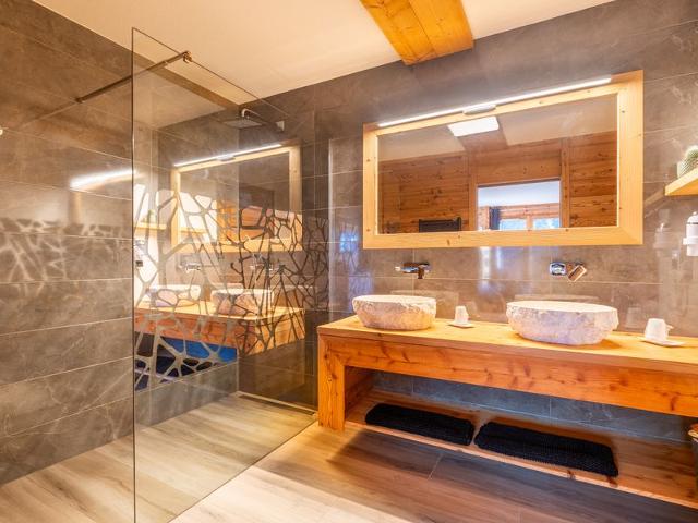 Chalet 5 étoiles avec sauna et bain nordique, proche des pistes, pour 12 personnes FR-1-467-127 - Le Grand Bornand