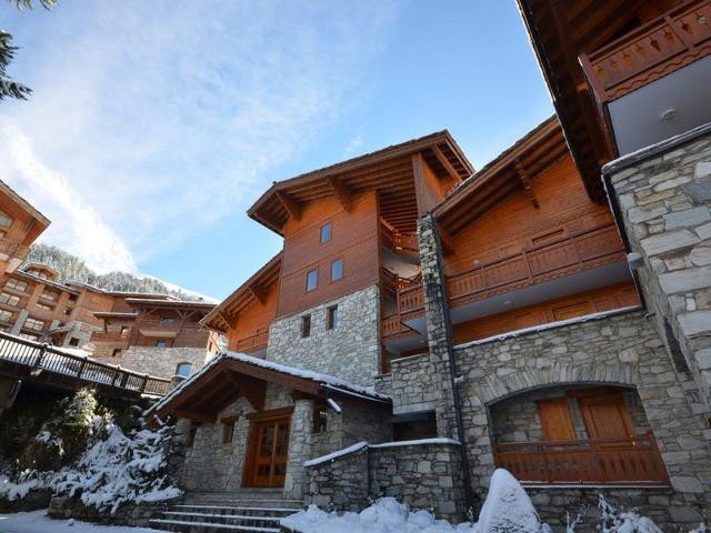 Élégant Appartement de Standing avec Terrasse et Accès Direct aux Pistes à Val-d'Isère FR-1-694-119 - Val d’Isère Le Châtelard