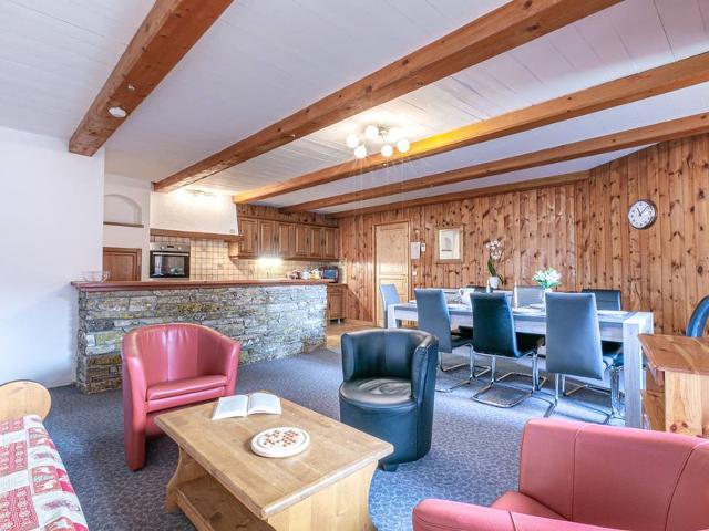 Appartement montagnard dans chalet rustique au cœur du vieux village, aux pieds des pistes, Val-d'Is - Val d’Isère Centre