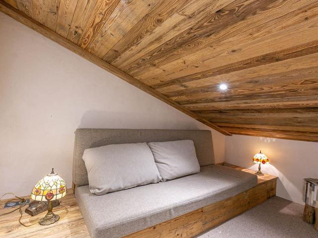 Appartement de Prestige avec Cheminée au Centre de Val-d'Isère, à Proximité des Pistes et Commerces FR-1-694-205 - Val d’Isère Centre