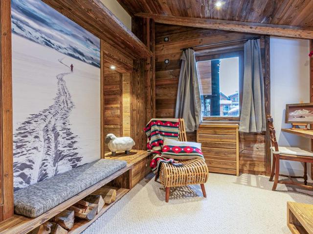 Appartement de Prestige avec Cheminée au Centre de Val-d'Isère, à Proximité des Pistes et Commerces FR-1-694-205 - Val d’Isère Centre