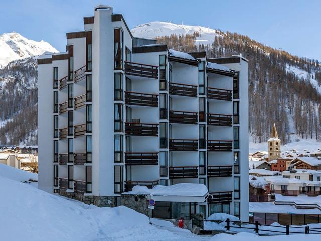 Charmant 3 pièces avec balcon, Wifi, acceptant animaux, au centre de Val-d'Isère FR-1-694-252 - Val d’Isère Centre