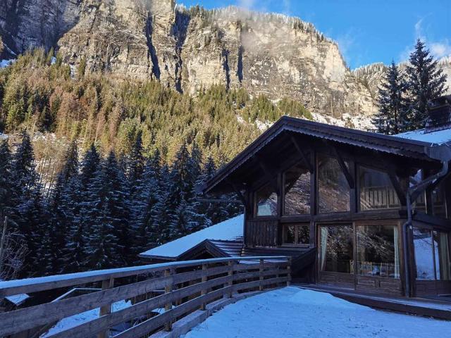 Superbe chalet 15 pers. avec spa, sauna, proche télécabine et centre, équipements complets FR-1-679- - Morzine