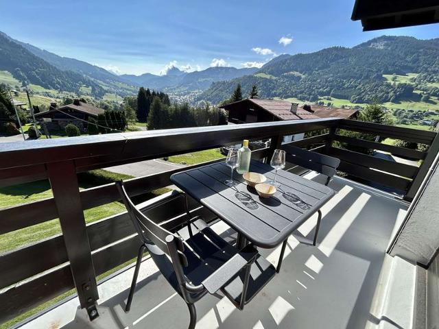 Megeve: Appartement 3 Pièces, 6 Couchages, Parking inclus, Proche pistes et village FR-1-597-181 - Megève