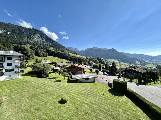 Megeve: Appartement 3 Pièces, 6 Couchages, Parking inclus, Proche pistes et village FR-1-597-181 - Megève