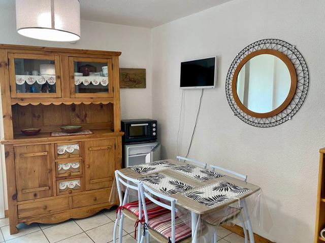 Studio Cabine avec Terrasse et Parking - 4 pers, Les Angles FR-1-758-31 - Les Angles